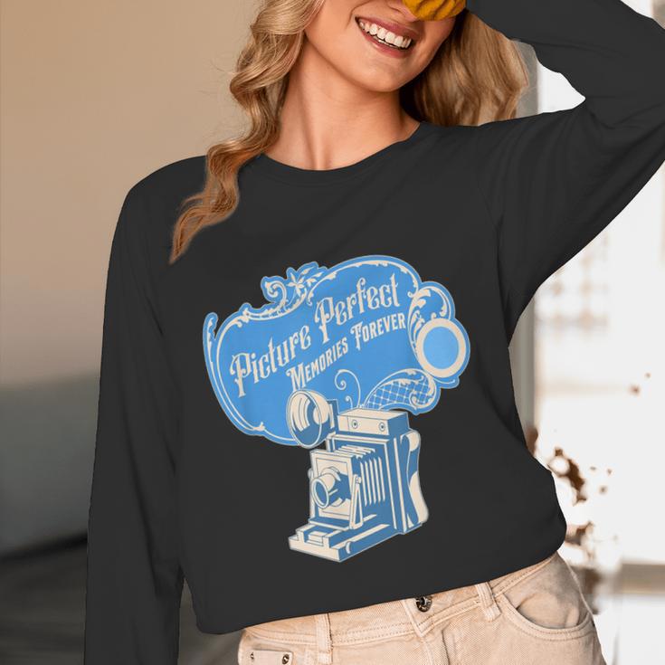 Picture Perfect Memories Forever Vintage Camera Nostalgia Unisex Long Sleeve T-Shirt