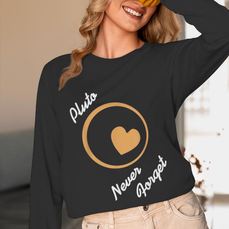 Pluto Never Forget Space Nostalgia Planetary Humor Unisex Long Sleeve T-Shirt Pluto Never Forget Space Nostalgia Planetary Humor Unisex Long Sleeve T-Shirt