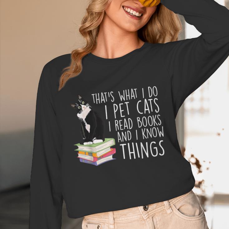 That's What I Do I Pet Cat I Read Books Tuxedo Cat Bookworm Unisex Long Sleeve T-Shirt