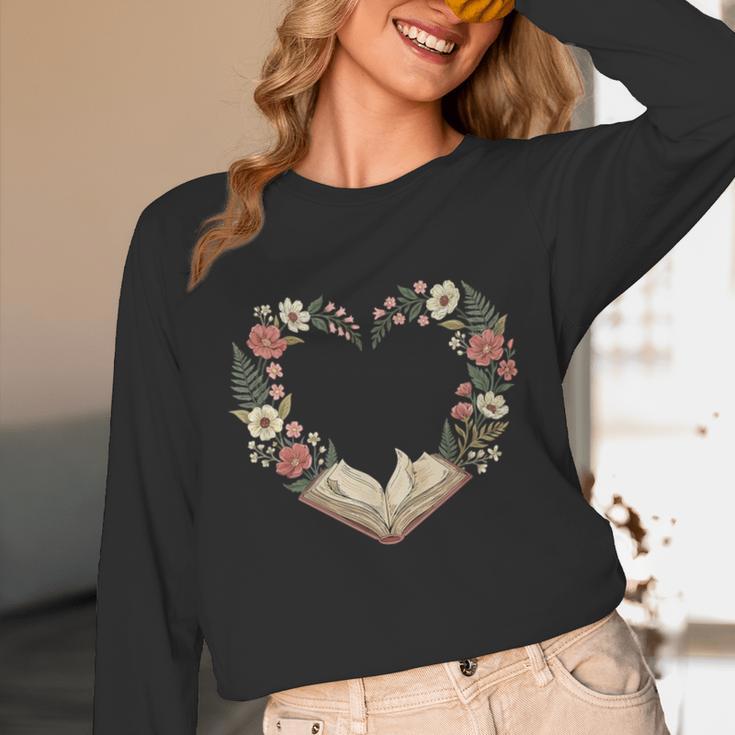 Vintage Book Lover Valentine Heart Unisex Long Sleeve T-Shirt