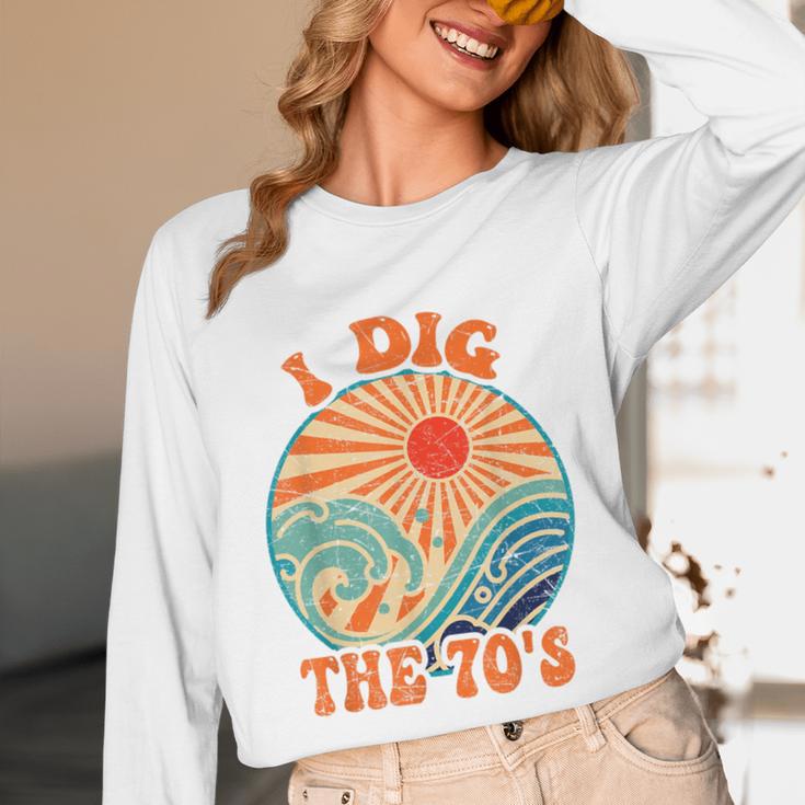 I Dig The 70s Aesthetic Nostalgia 1970's Retro 70s Party Unisex Long Sleeve T-Shirt