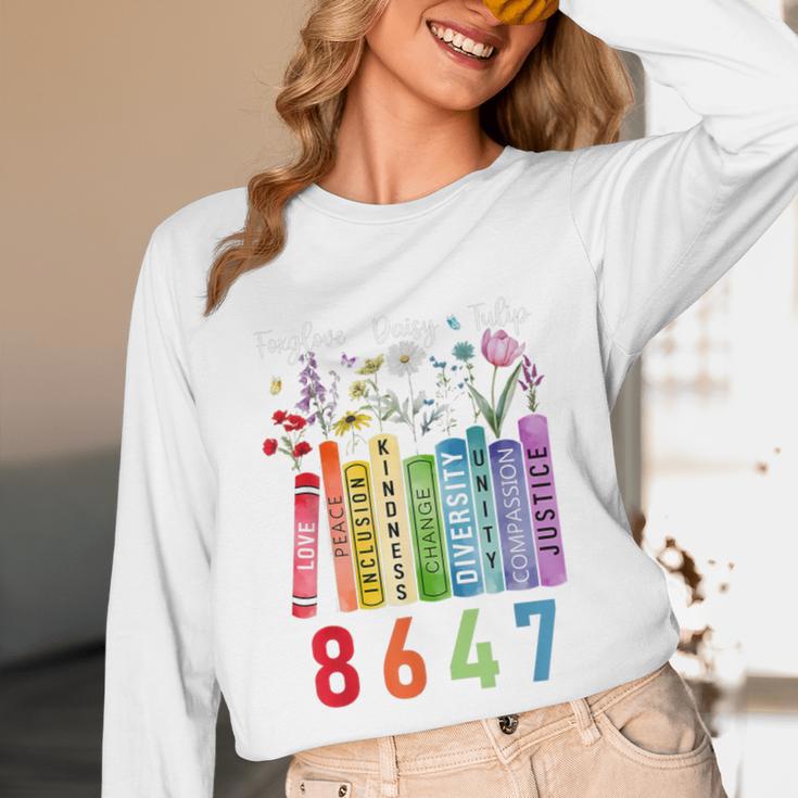 Subtle Floral Foxglove Daisy Tulip Book Lover Unisex Long Sleeve T-Shirt