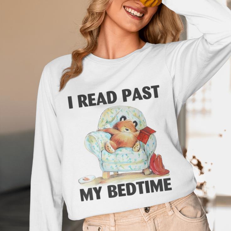 Vintage I Read Past My Bedtime Cute Sleeping Bear Book Lover Unisex Long Sleeve T-Shirt