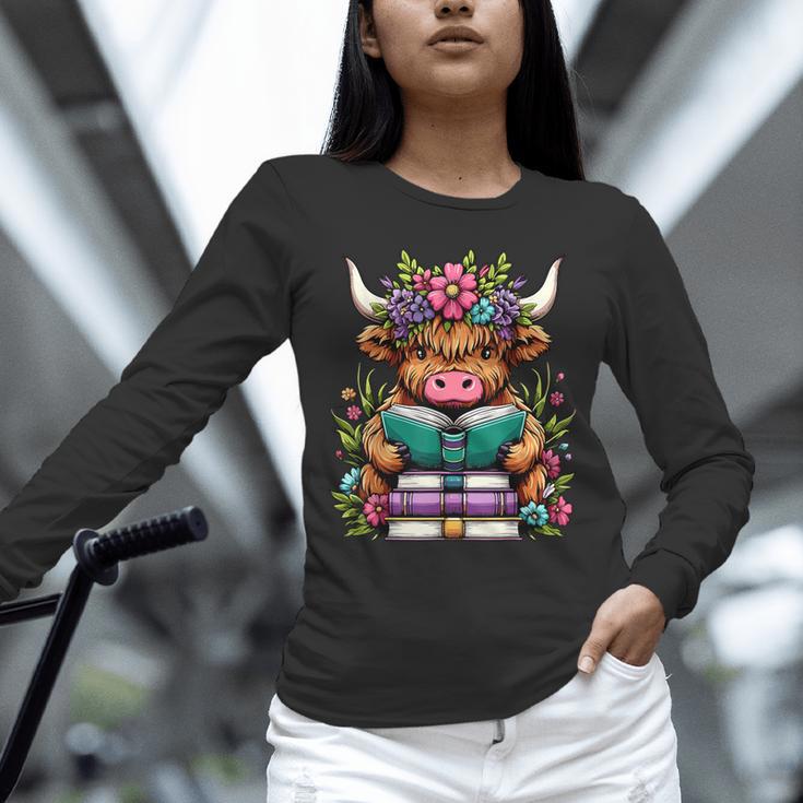 Highland Cow Book Floral Bookworm Unisex Long Sleeve T-Shirt Highland Cow Book Floral Bookworm Unisex Long Sleeve T-Shirt