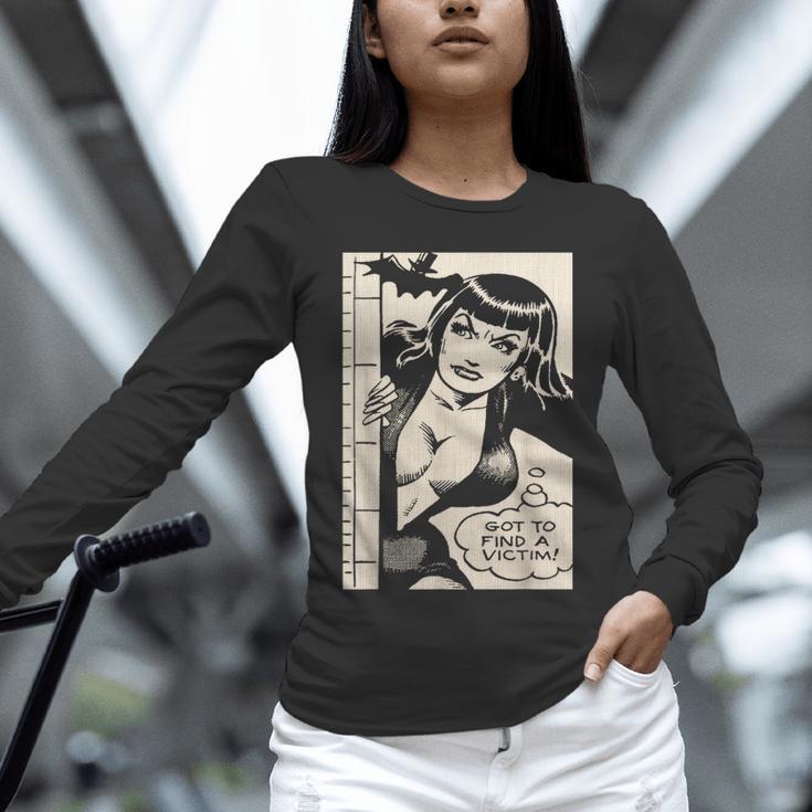 Vintage Vampire Bat Vampire Pin Up Girl Horror Comic Book Unisex Long Sleeve T-Shirt
