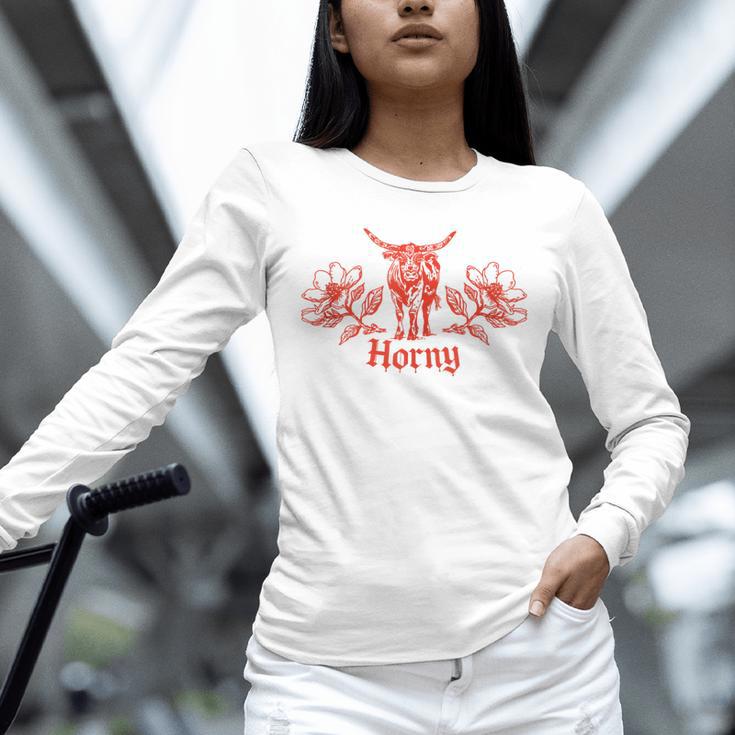 Horny Bull Romance Reader Shirt Spicy Books Bull Pun Unisex Long Sleeve T-Shirt