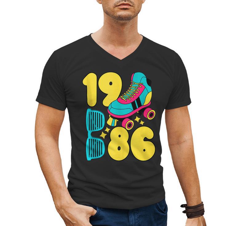 1986 Retro Raised In The 80s Old School Nostalgia Vibes Men's V-Neck T-Shirt