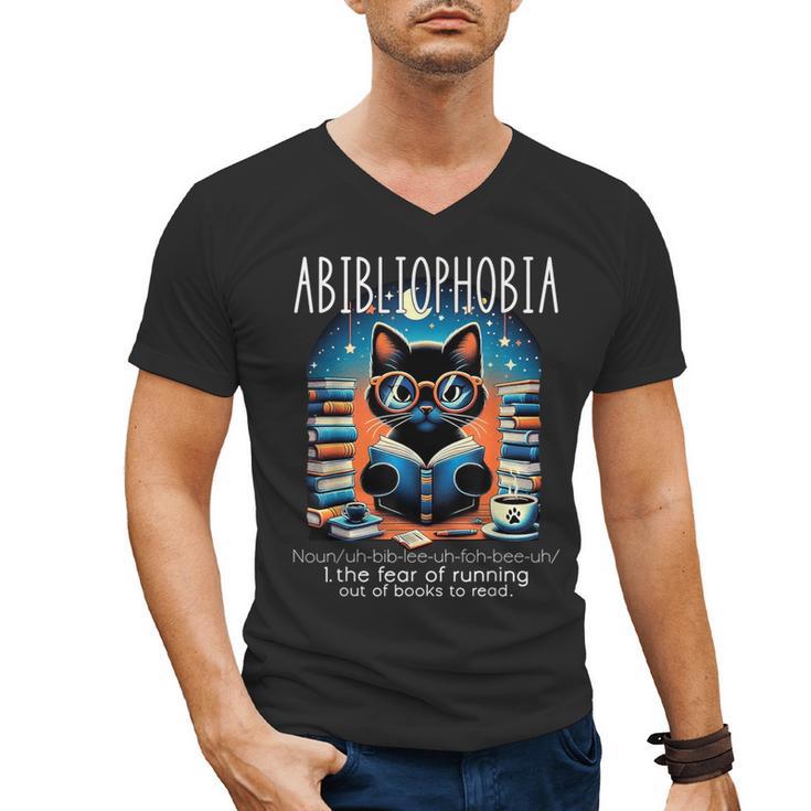 Abibliophobia Cat Reading Bookworm Reader Nerd For Men Women Girls Kids Men's V-Neck T-Shirt