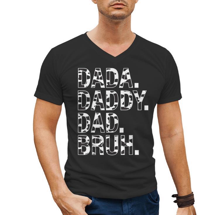 Dad Dada Daddy Bruh Papa Cow Daddy Love Cows Dad Cow Print Men's V-Neck T-Shirt