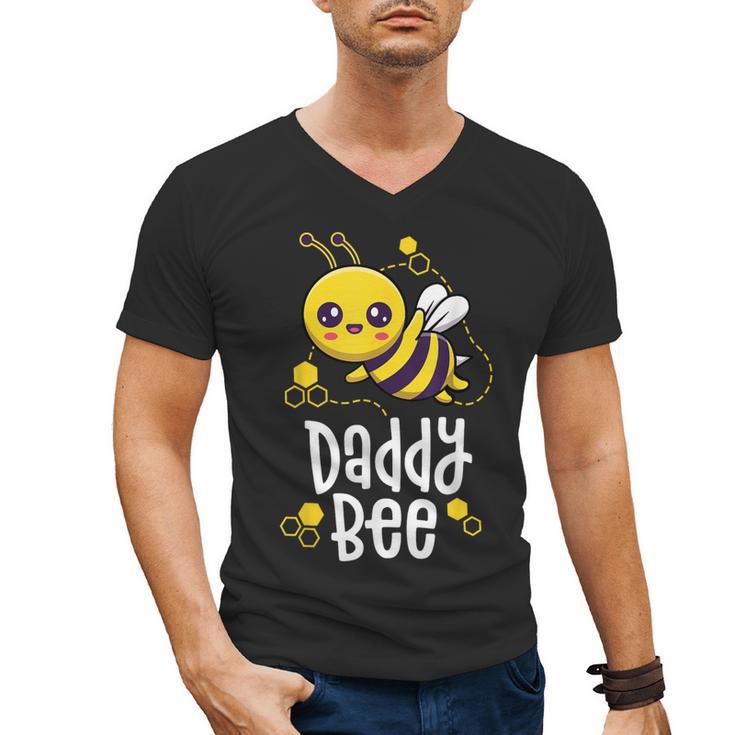 Family Bee Shirts Dad Daddy First Bee Day Outfit Birthday Men's V-Neck T-Shirt