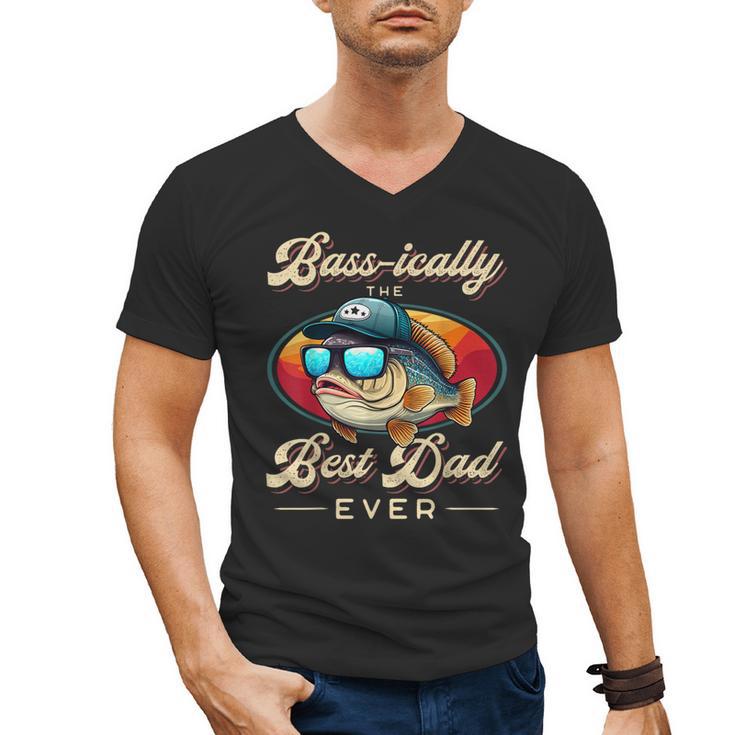 Fishing Father's Day Dad Fisherman Birthday Graphic Men's V-Neck T-Shirt