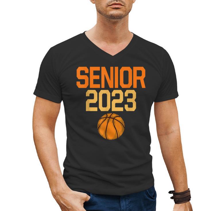 Graduate Senior Class 2023 Basketball Player Graduation Grad Men's V-Neck T-Shirt