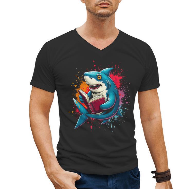 Kawaii Shark Reads Book Reading Library Book Bookworm Men's V-Neck T-Shirt