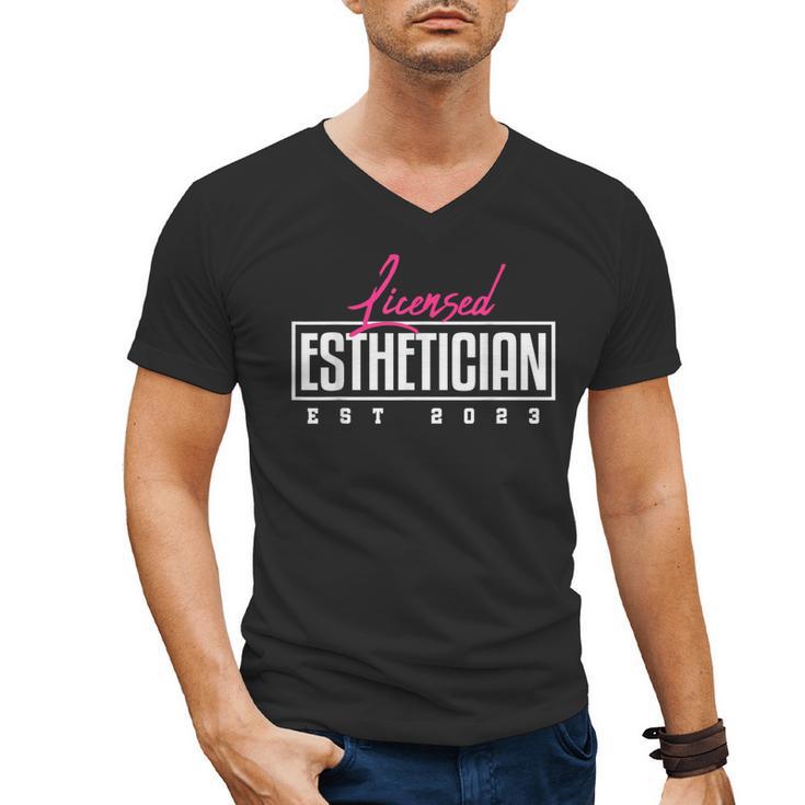 Licensed Esthetician 2023 Graduation Men's V-Neck T-Shirt