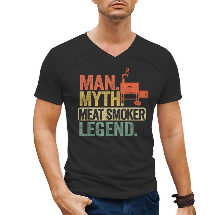 Man Myth Meat Smoker Legend Dad Grillfather BBQ Meat Smoking Men's V-Neck T-Shirt