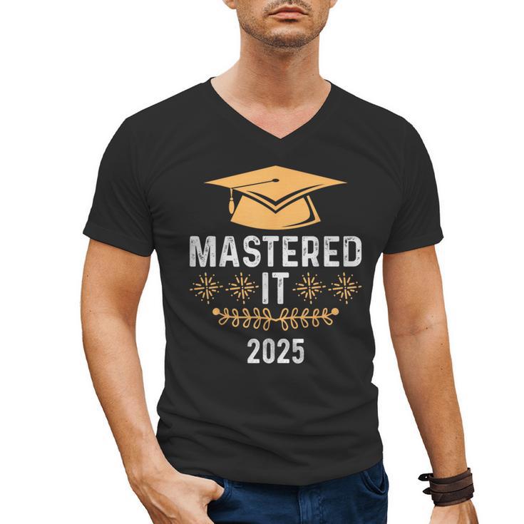 Mastered It 2025 Masters Degree Graduation Graduate Mba Men's V-Neck T-Shirt