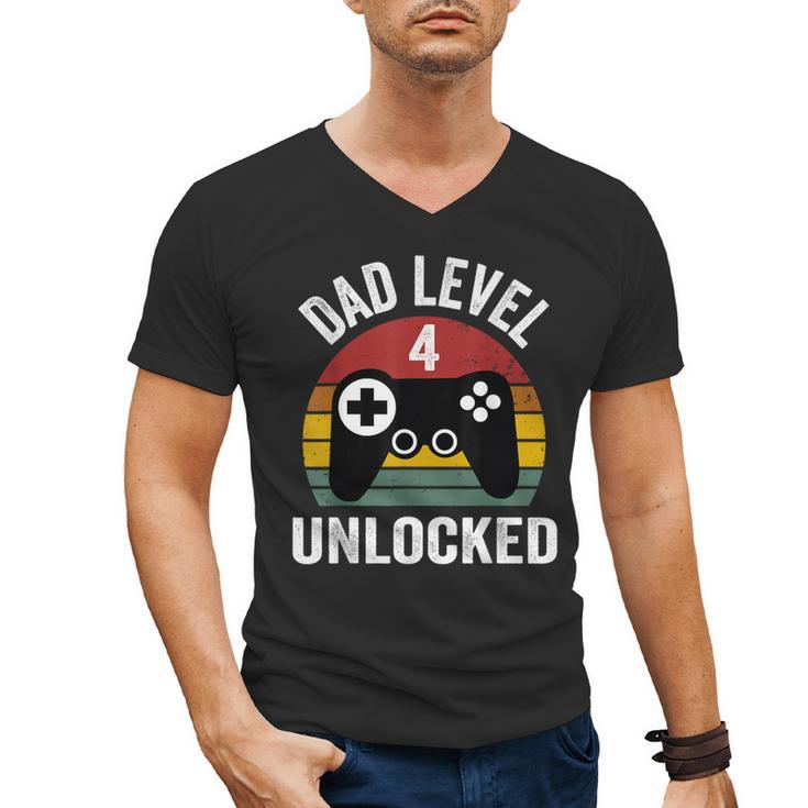 New Dad Shirt Dad Level 4 Unlocked For 4 Kids Gaming Men's V-Neck T-Shirt