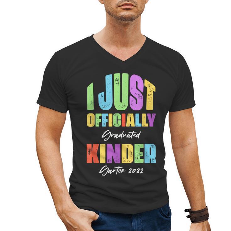 I Officially Graduated Kindergarten Graduation Class Of 2022 Men's V-Neck T-Shirt