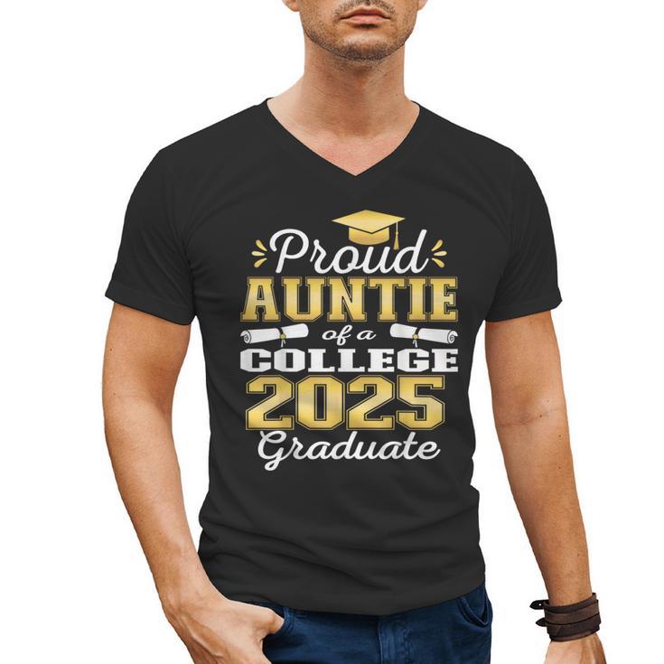 Proud Auntie Of 2025 College Graduate Family 25 Graduation Men's V-Neck T-Shirt