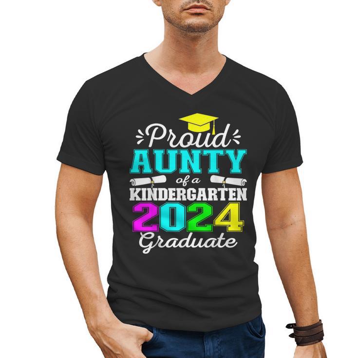 Proud Aunty Of Kindergarten Graduate 2024 Graduation Aunty Men's V-Neck T-Shirt