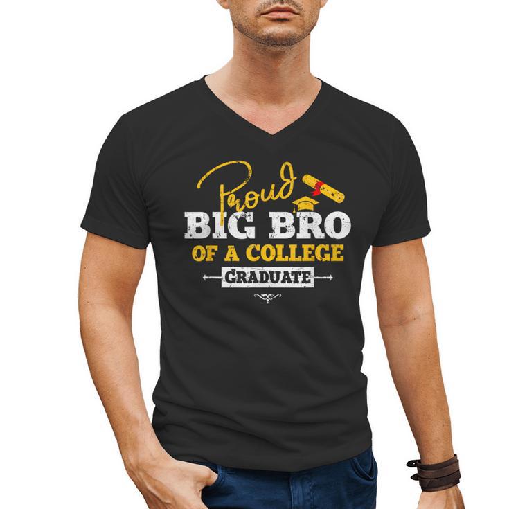 Proud Big Bro Of a College Graduate Graduation Grad Men's V-Neck T-Shirt