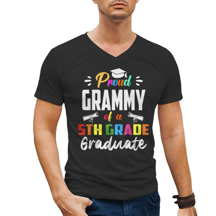 Proud GRAMMY Of A 5th Grade Graduate Graduation 2024 Senior Men's V-Neck T-Shirt