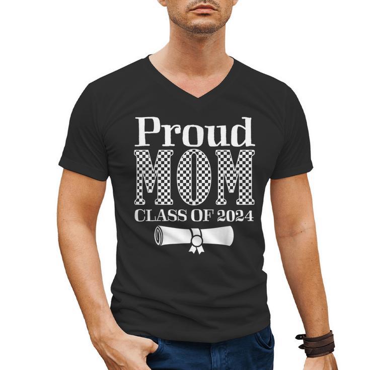 Proud Mom Of a 2024 Graduate Mama Checkered Graduation Men's V-Neck T-Shirt