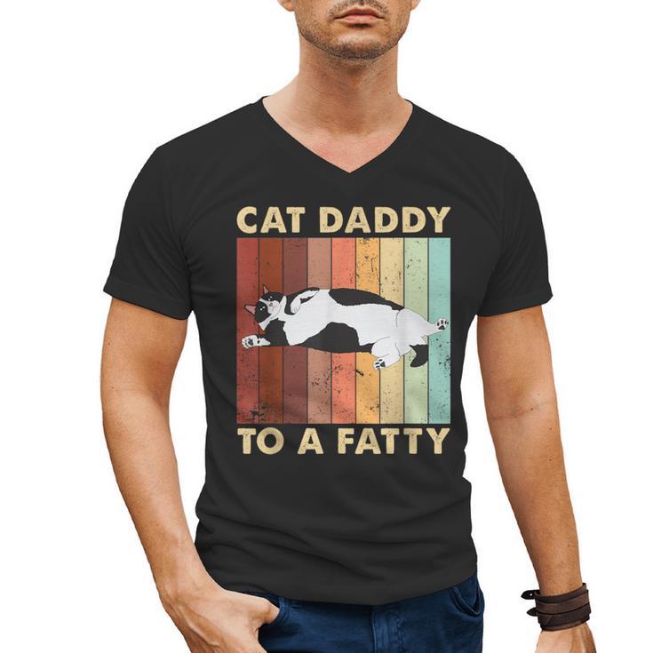 Retro Fat Chonk Dad Tee Cat Daddy To A Fatty Men's V-Neck T-Shirt