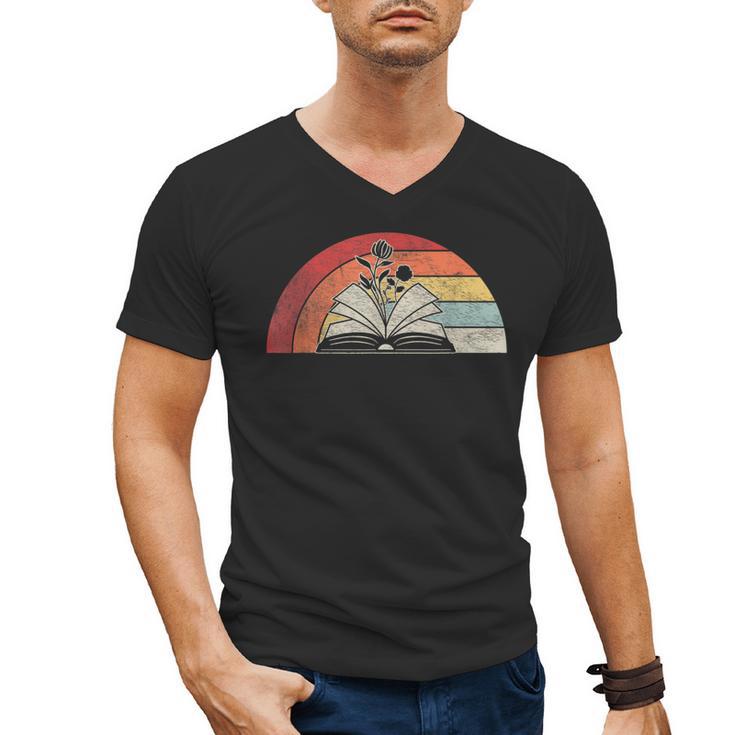 Retro Vintage Wildflowers Book Shirt Book Lover Men's V-Neck T-Shirt