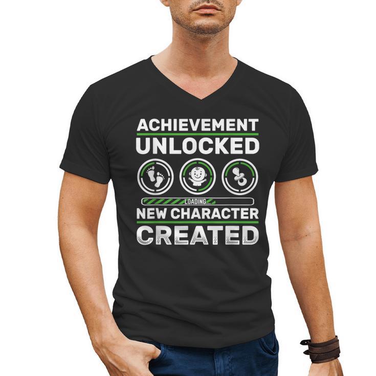 Schwangerschaft Verknden Geschenk Zocker New Character Created Pregnancy Announcement Dad Gamer Men's V-Neck T-Shirt