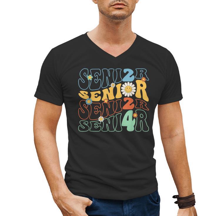 Senior 2024 Groovy Retro Class Of 2024 Graduation Senior 24 Men's V-Neck T-Shirt