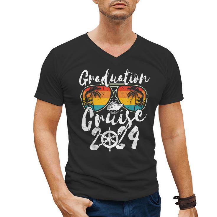 Senior Graduation Trip Cruise 2024 Retro Ship Party Cruise Men's V-Neck T-Shirt