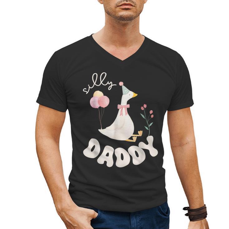 Silly Daddy Silly Goose Dad Birthday Family Matching Party Men's V-Neck T-Shirt