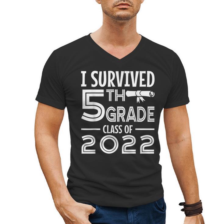 I Survived 5th Grade Class Of 2022 Graduation Student Men's V-Neck T-Shirt