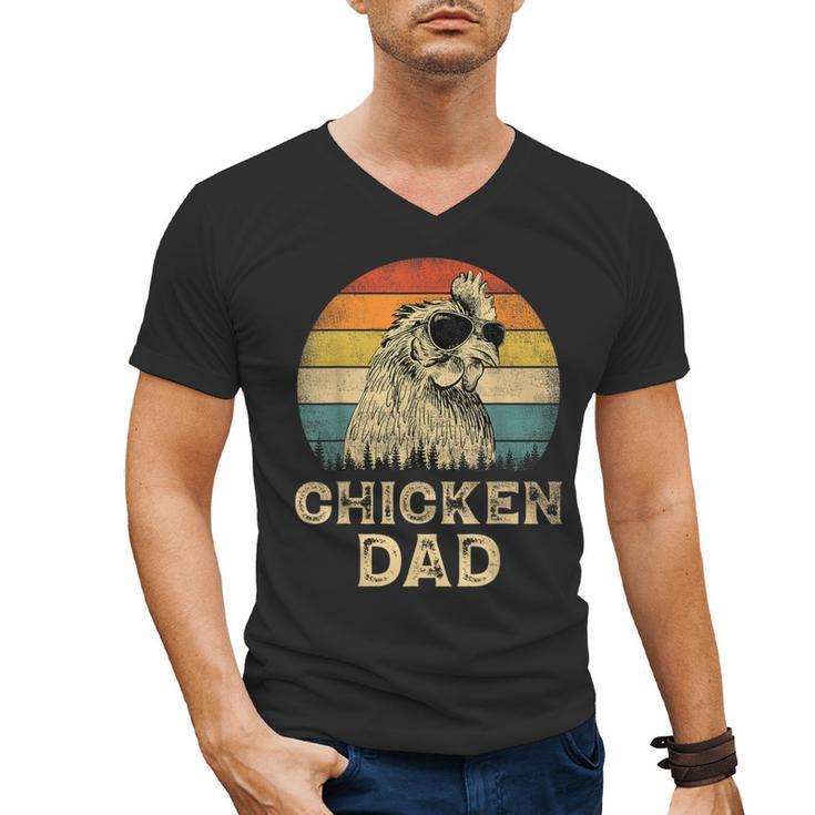 Vintage Chicken Dad Chicken Lovers Daddy Father's Day Men's V-Neck T-Shirt