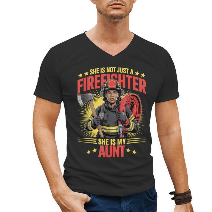 Woman Firefighter Aunt TiTi Auntie Black Graduation Men's V-Neck T-Shirt