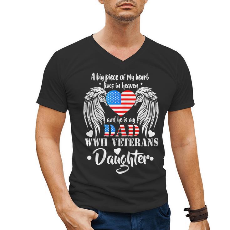WWII Veterans Daughter Dad Remembrance Veteran Day Men's V-Neck T-Shirt