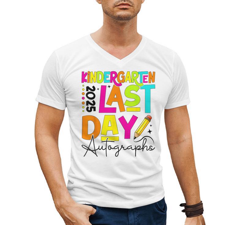 2025 Last Day Of School Autograph Kindergarten Graduation Men's V-Neck T-Shirt