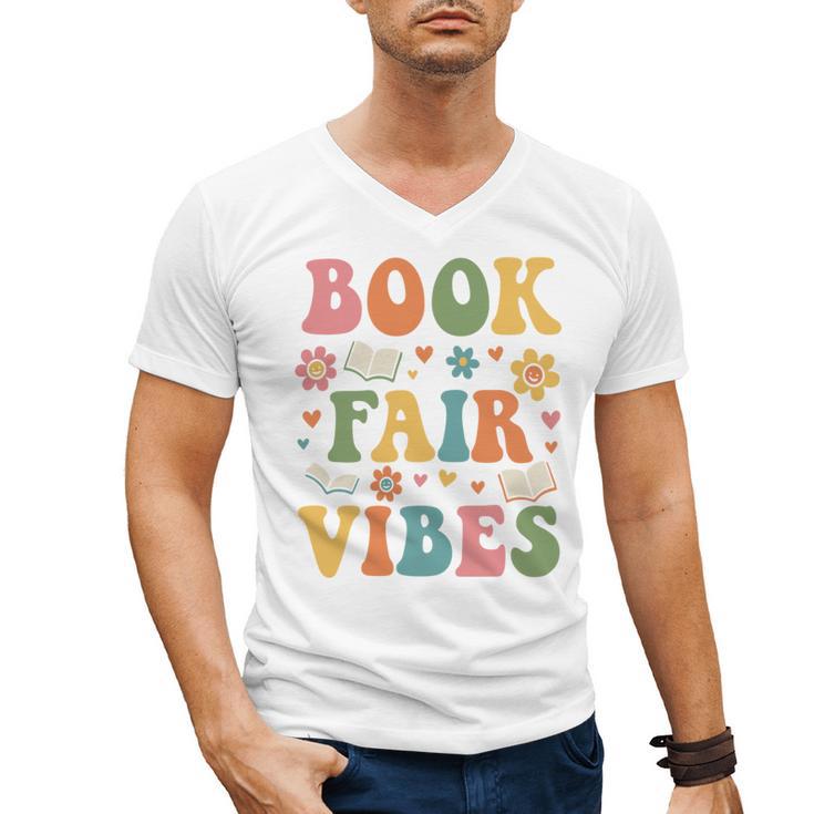 Book Fair Vibes Groovy Retro School Reading Nostalgic Men's V-Neck T-Shirt