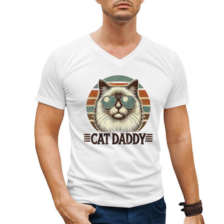 Cat Daddy Cool Ragdoll Cat Father's Day Retro Cat Dad Men's V-Neck T-Shirt