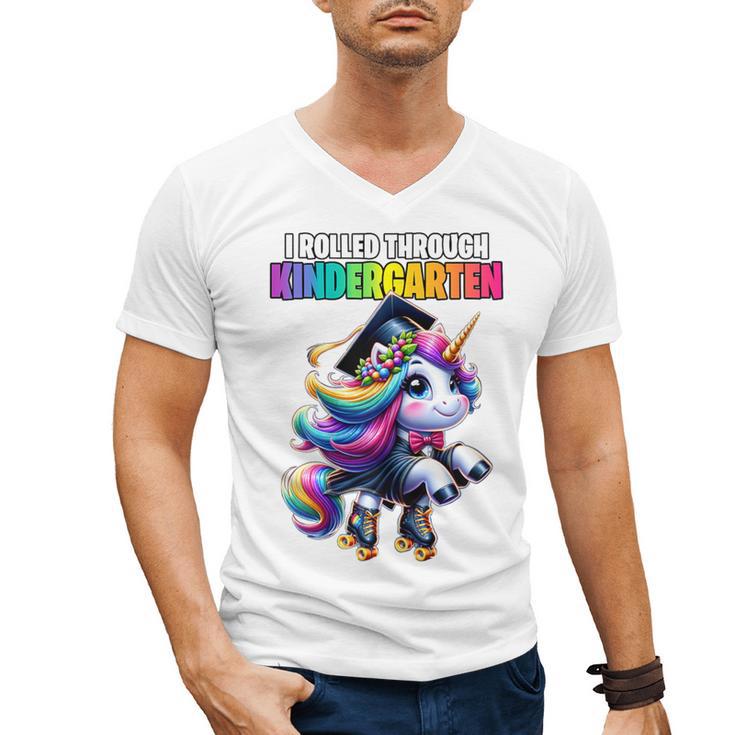 Graduation Kindergarten Unicorn Roller Skate Girls Grad Men's V-Neck T-Shirt