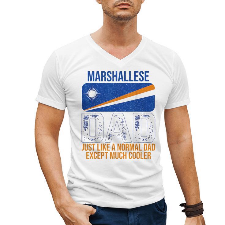 Marshallese Dad Marshall Islands Flag For Father's Day Men's V-Neck T-Shirt