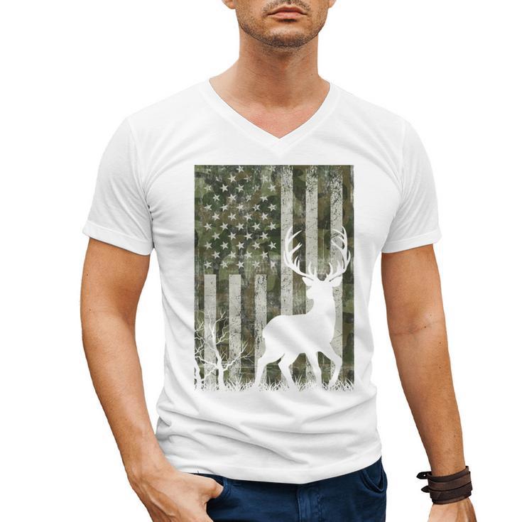 US Flag Deer Elk Buck Camoflage Hunting Hunter Dad Grandpa Men's V-Neck T-Shirt