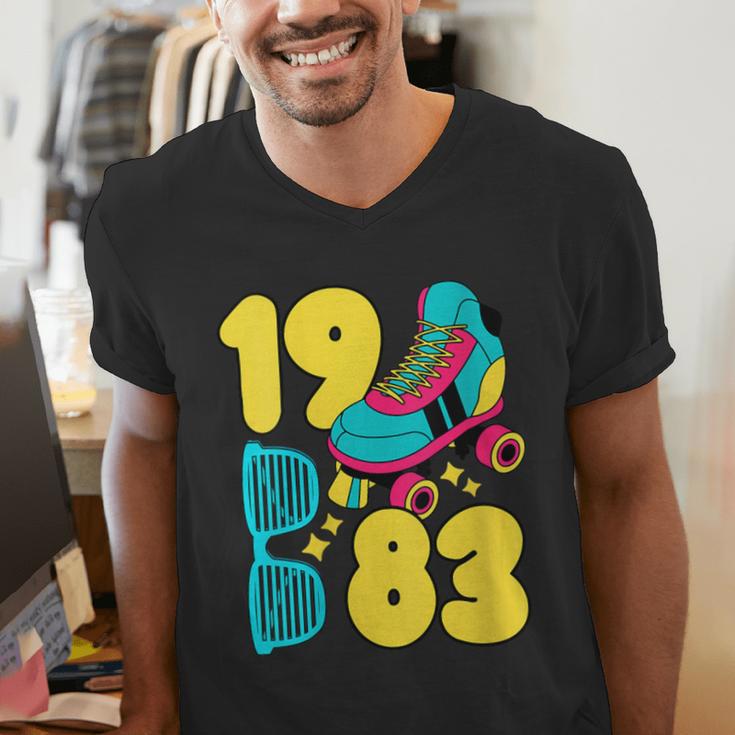 1983 Retro Raised In The 80s Old School Nostalgia Vibes Men's V-Neck T-Shirt 1983 Retro Raised In The 80s Old School Nostalgia Vibes Men's V-Neck T-Shirt