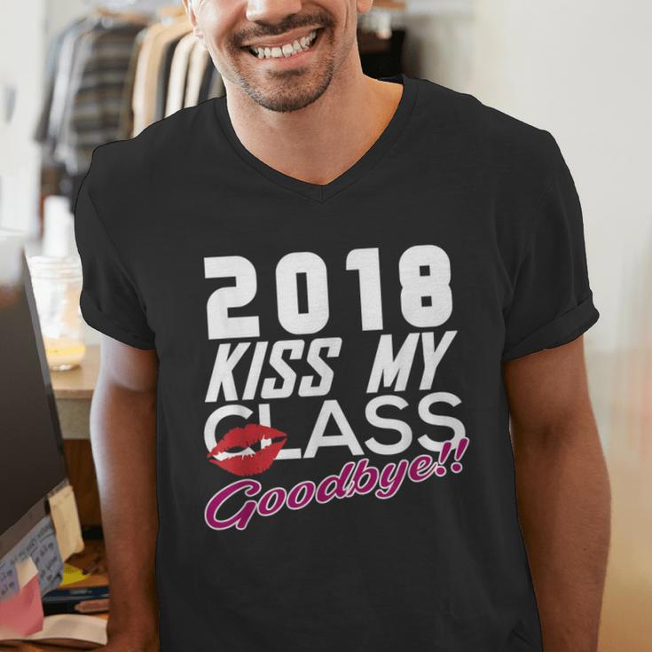 2018 Kiss My Class Goodbye Graduation Men's V-Neck T-Shirt