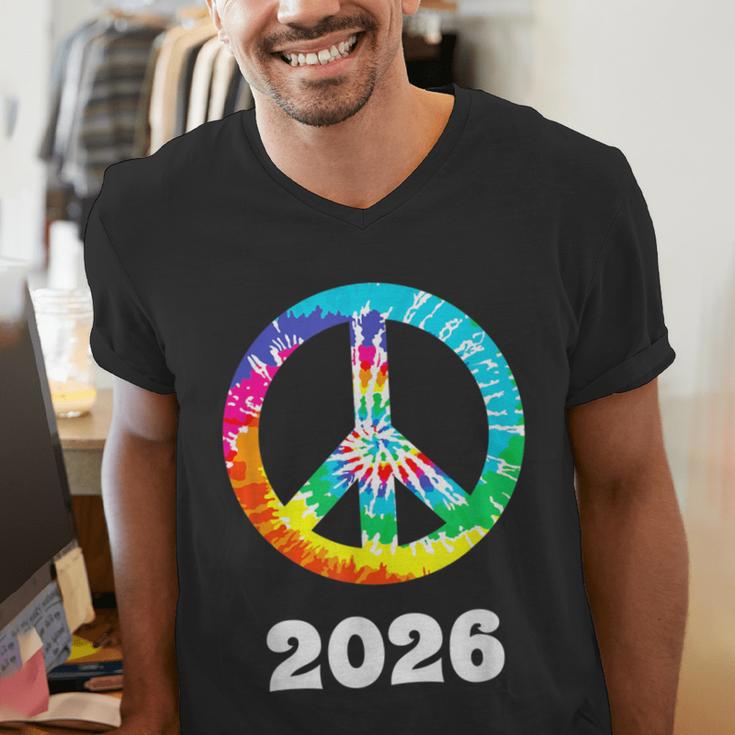 2026 Graduation Class Year Tie Dye Peace Sign Graduate Shirt Men's V-Neck T-Shirt