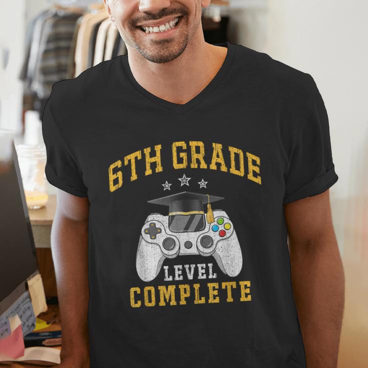 6th Grade Graduation Senior Video Gamer Graduated Men's V-Neck T-Shirt