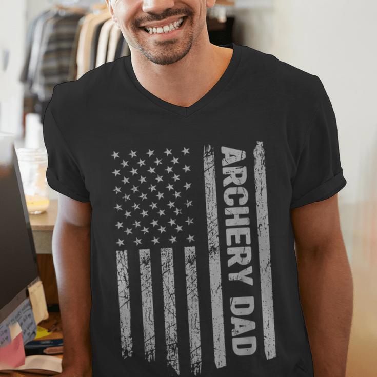 Archery Dad America US Flag Patriot Vintage Archer Men's V-Neck T-Shirt