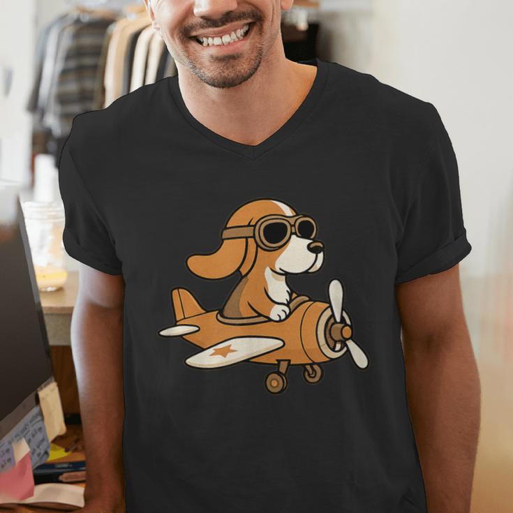 Beagle Flying a Plane Pilot Airplane Dog Mom Dad Men's V-Neck T-Shirt