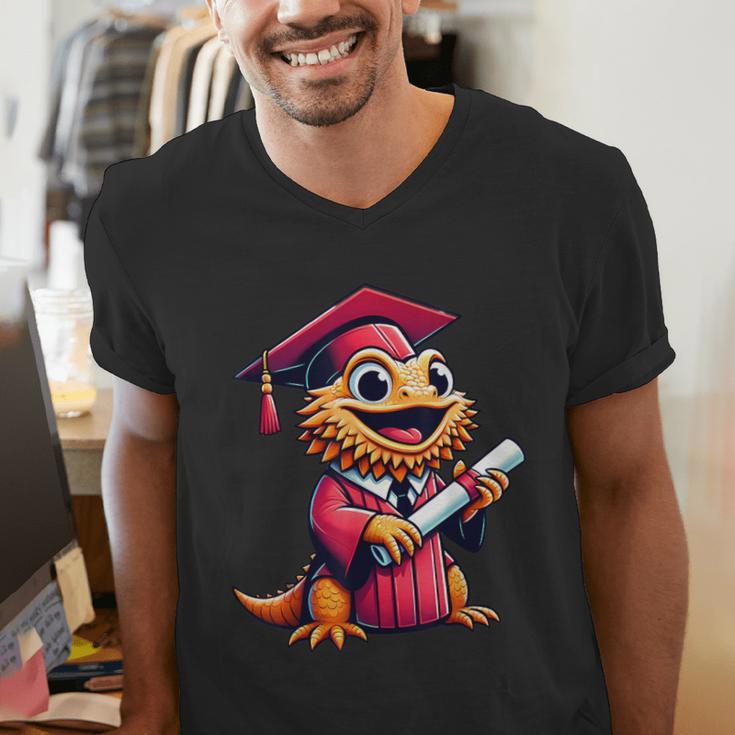 Bearded Dragon Graduation Kindergarten Elementary Girl Boy Men's V-Neck T-Shirt